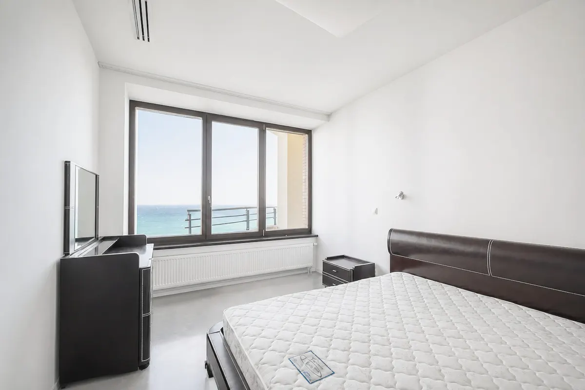 Четырёхкомнатная квартира в Ялте, 218.2 м² — фото 14