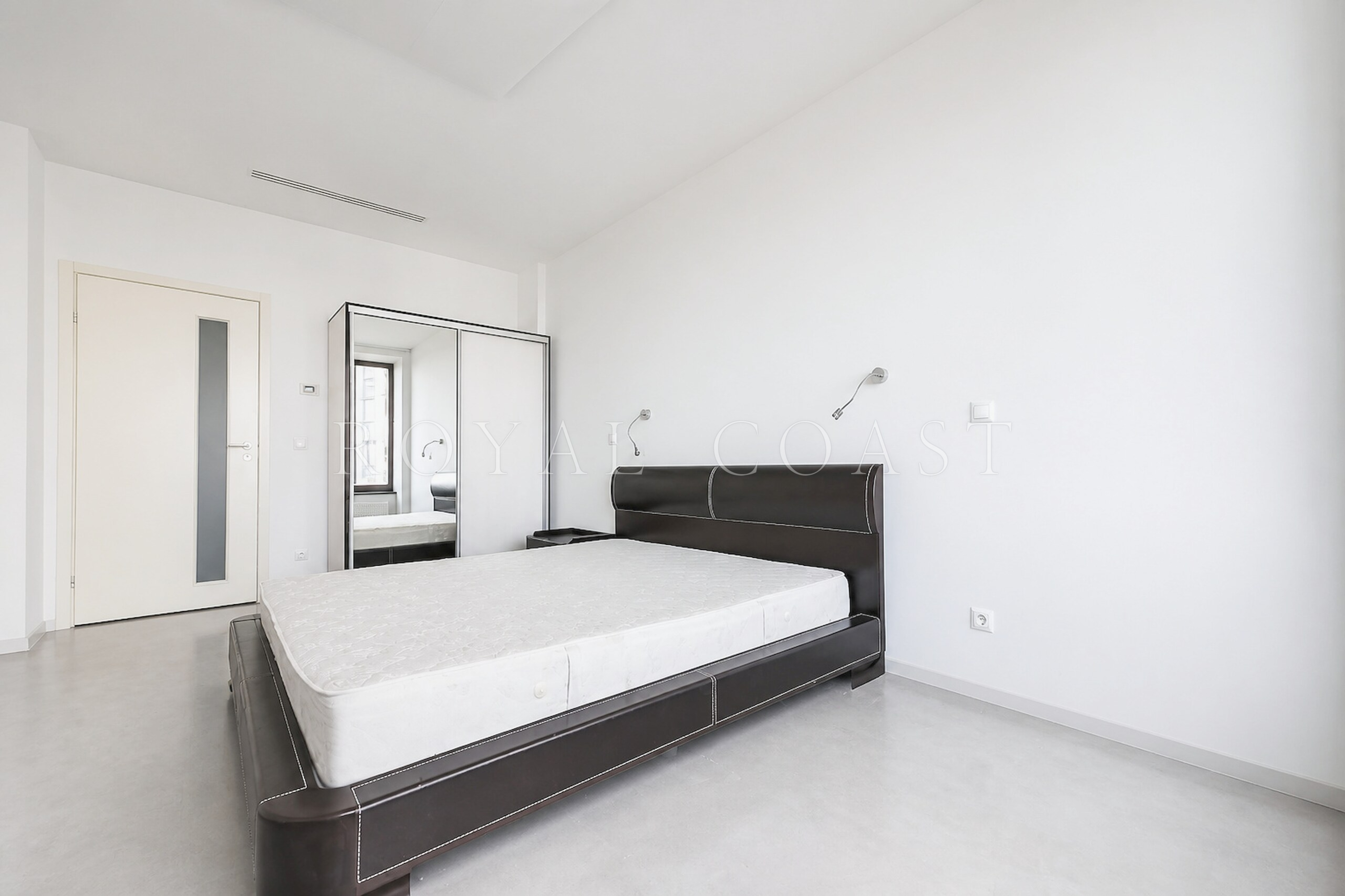 Четырёхкомнатная квартира в Ялте, 218.2 м² — фото 20