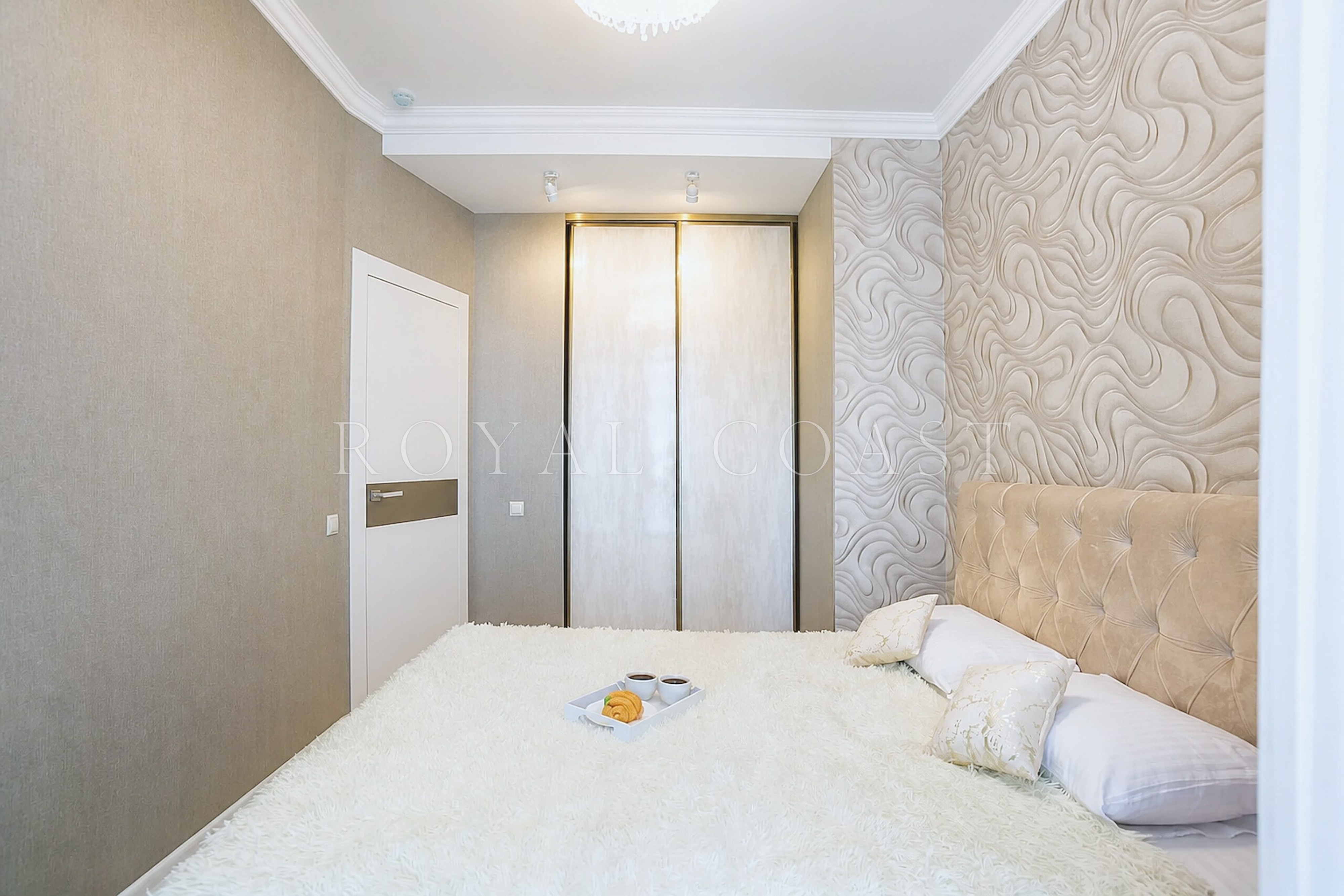 Двухкомнатные апартаменты в Ялте, 48 м² — фото 8