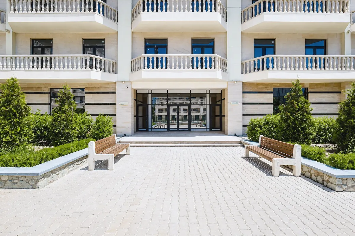 Двухкомнатная квартира в Ялте, 54 м² — фото 23