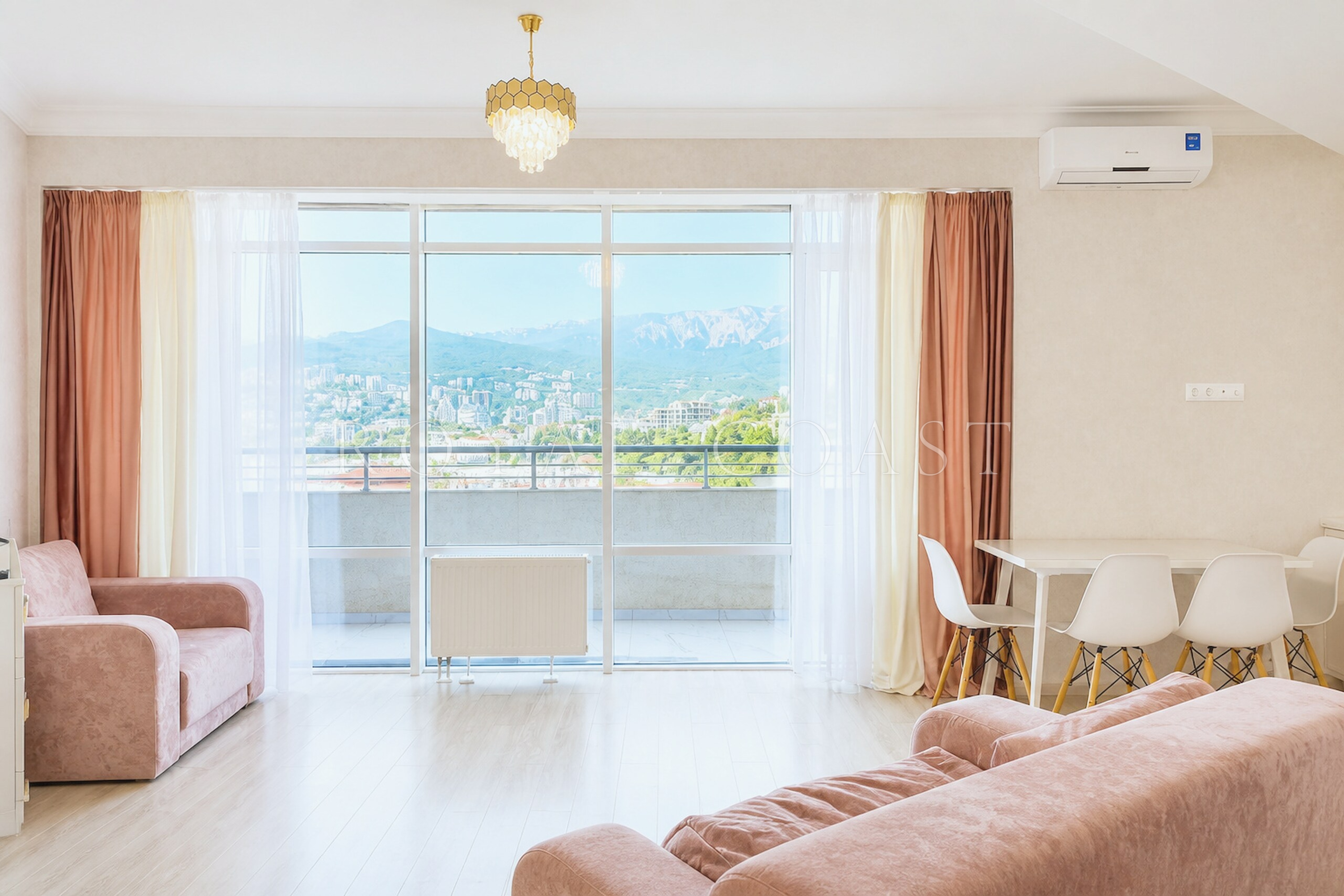 Двухкомнатные апартаменты в Ялте, 82.8 м² — фото 3