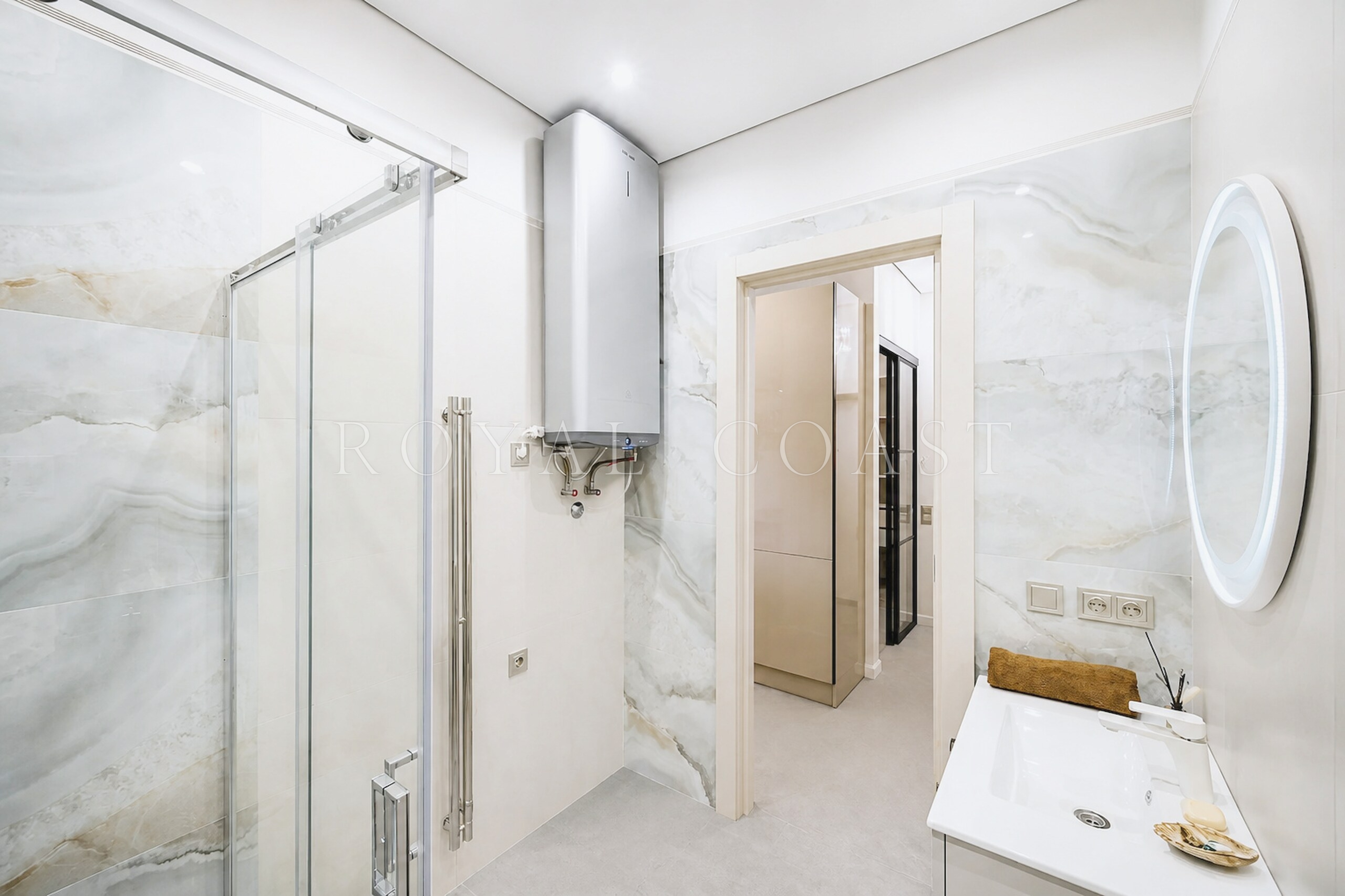 Двухкомнатная квартира в Ялте, 89.6 м² — фото 16