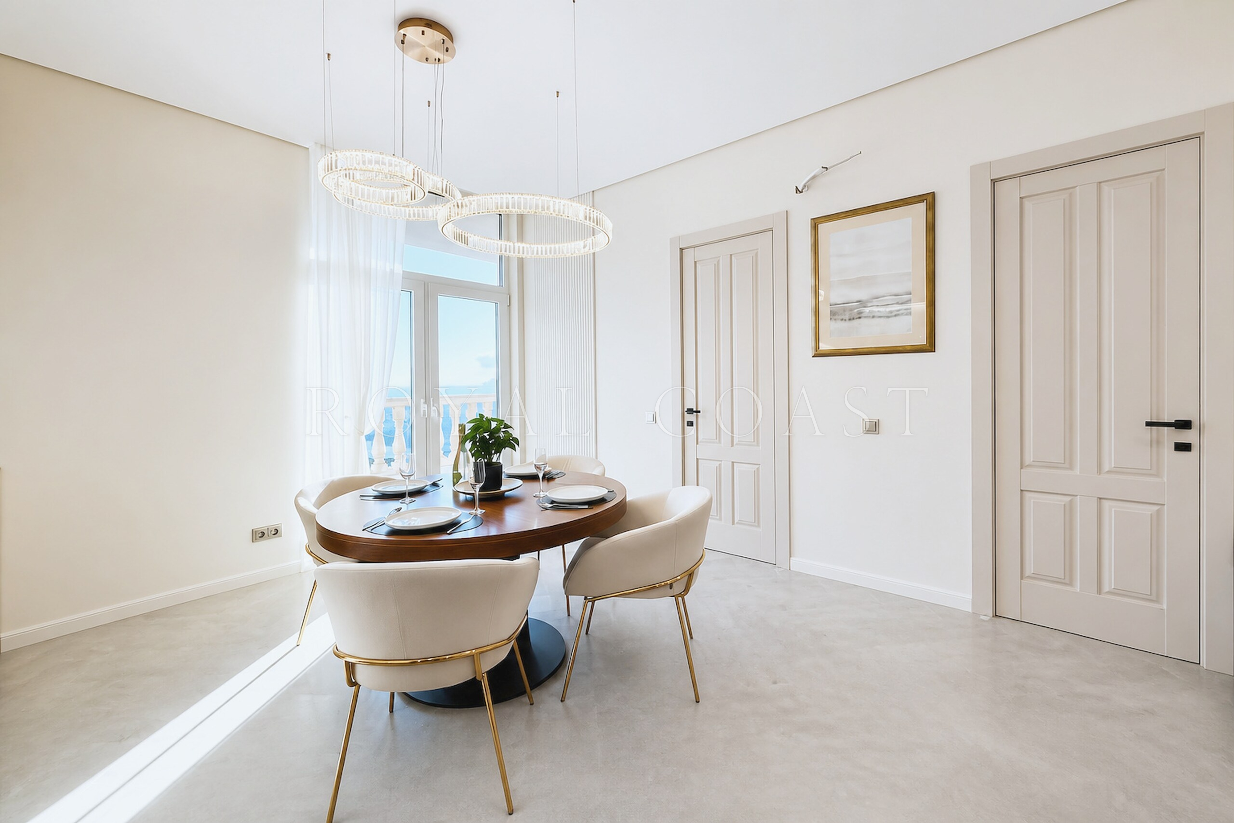 Двухкомнатная квартира в Ялте, 89.6 м² — фото 2