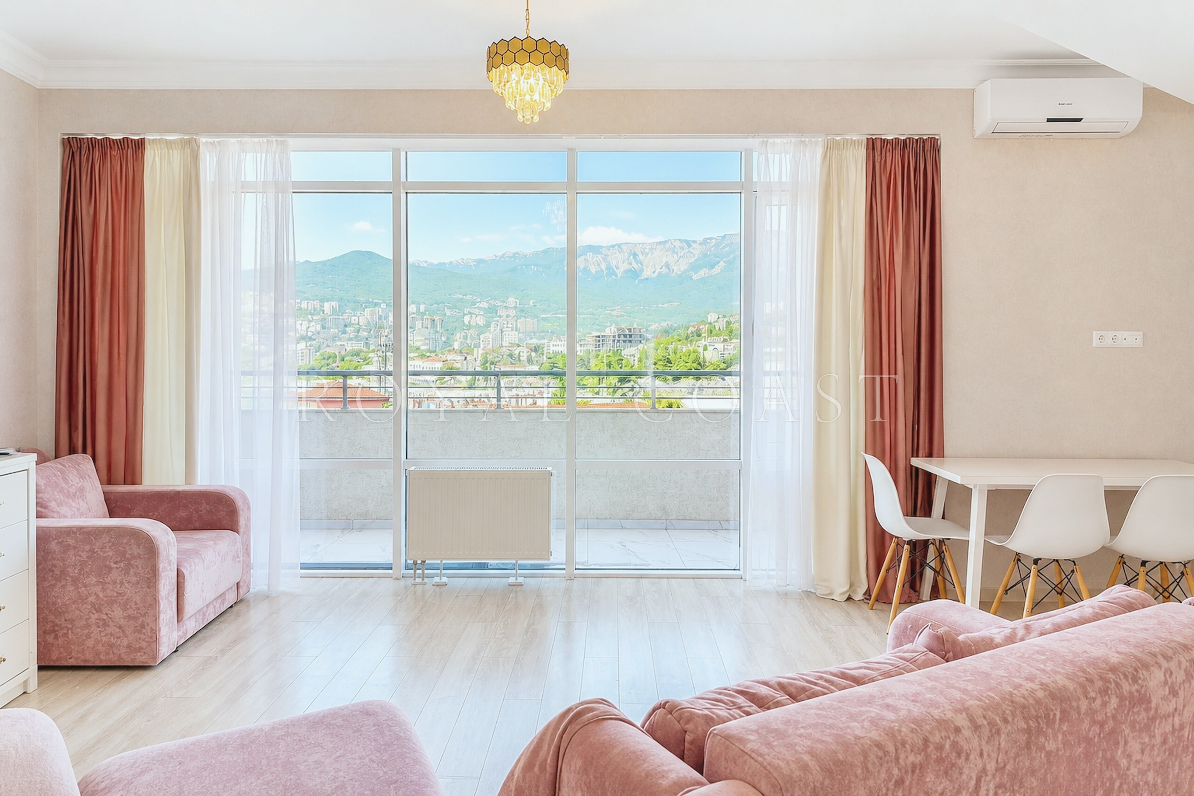 Двухкомнатные апартаменты в Ялте, 82.8 м² — фото 3